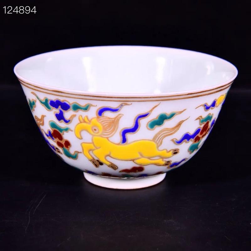 大明成化描金瓷器图片