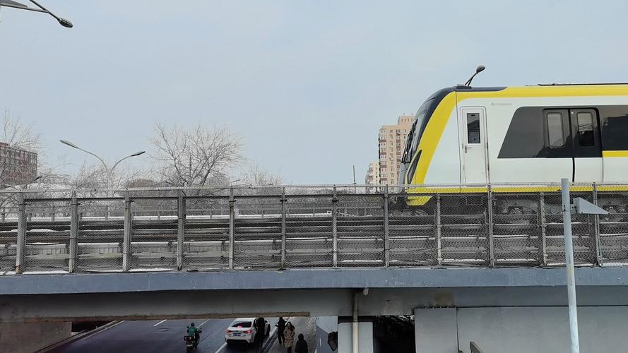 北京西站到西直门地铁