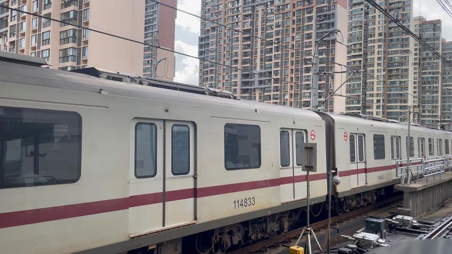 上海11号地铁末班车