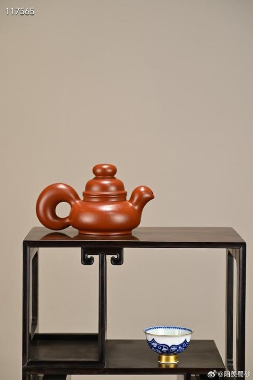 何道洪紫砂壶套壶松鼠