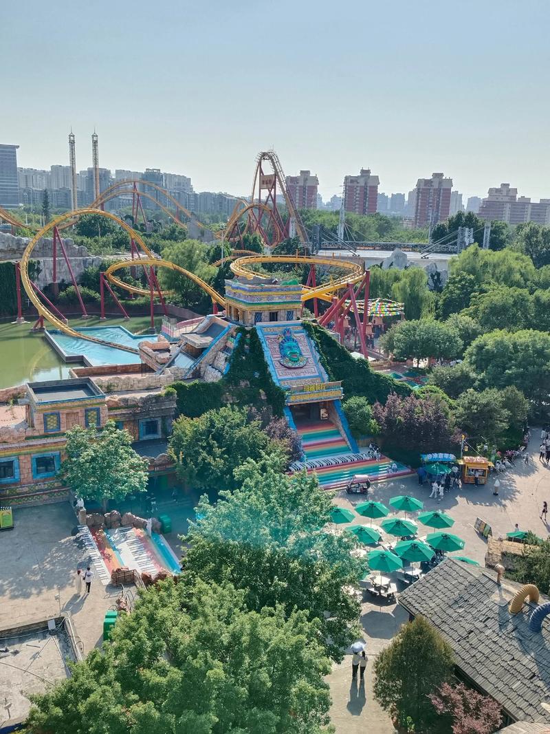 北京欢乐谷国庆人多吗