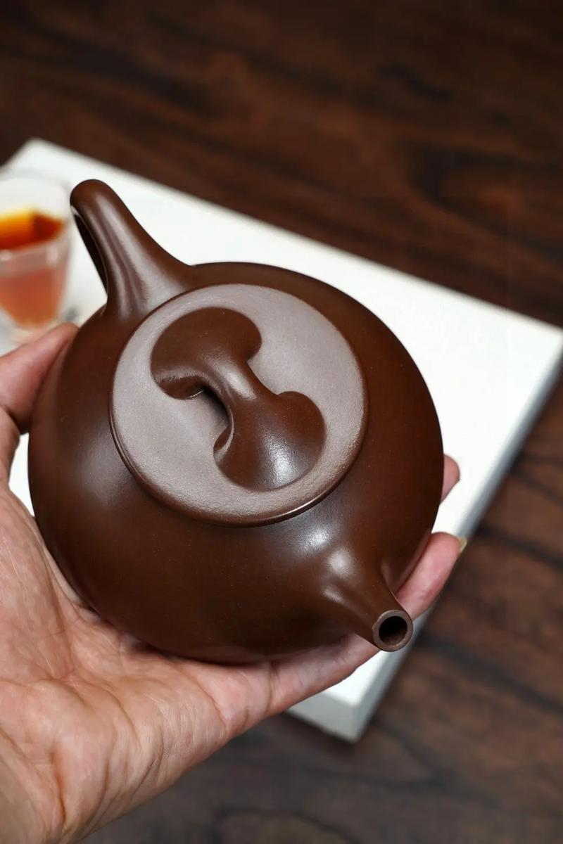 最厚包浆的紫砂壶照片