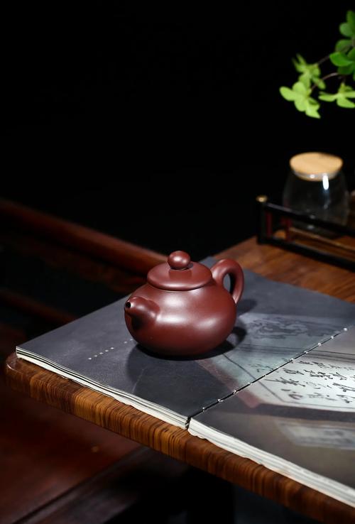 最厚包浆的紫砂壶照片