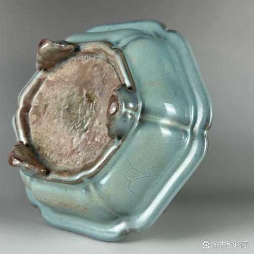 北宋钧窑瓷器底部图片