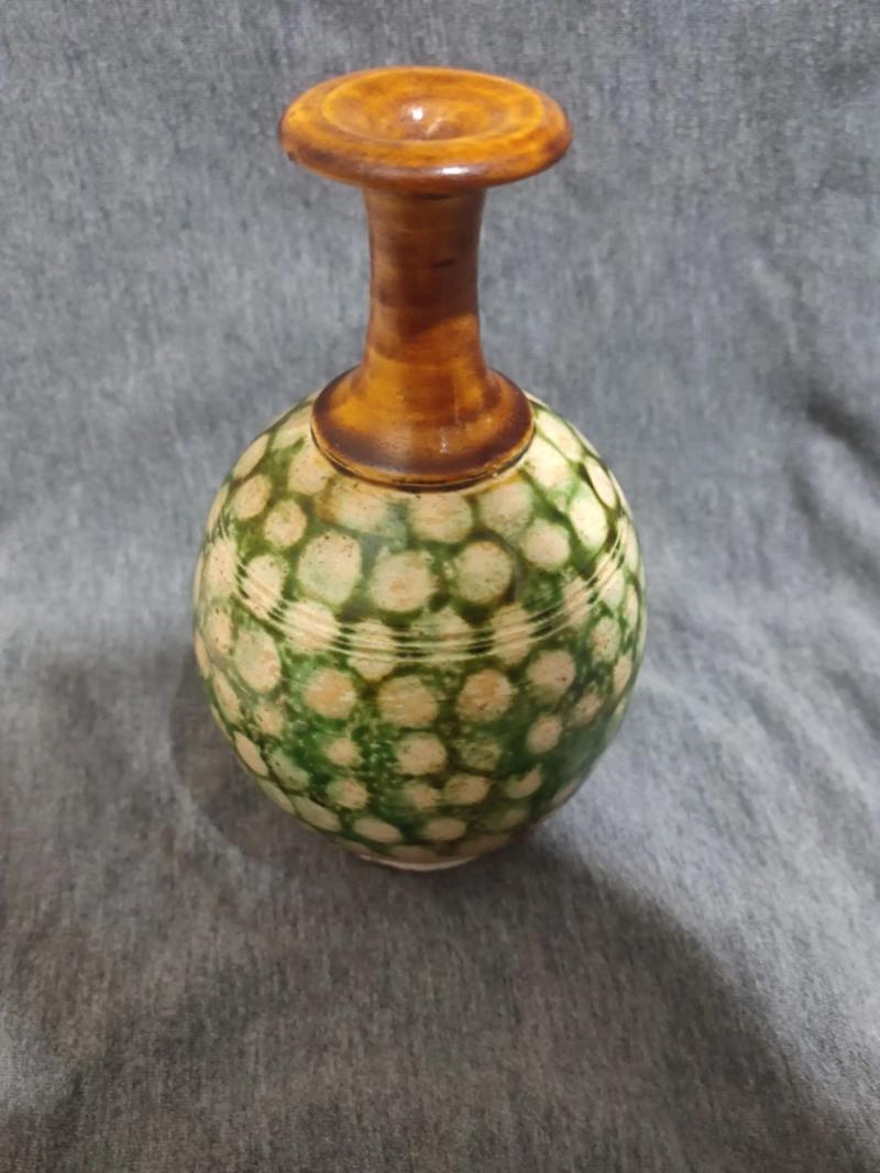 巩县窑瓷器怎样鉴定呢