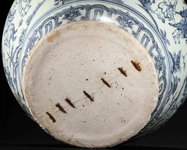 明空白期瓷器大罐特征