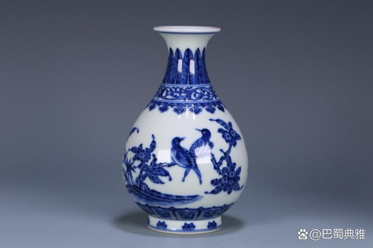 清代青花花鸟茶壶瓷器