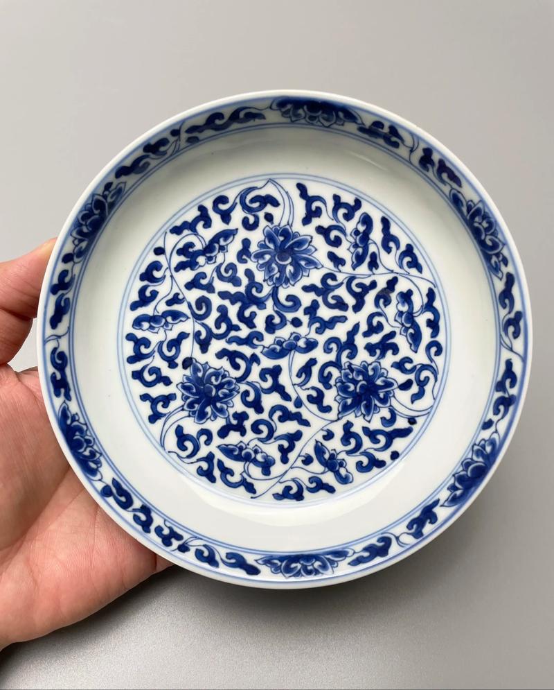 清代康熙青花瓷器图片