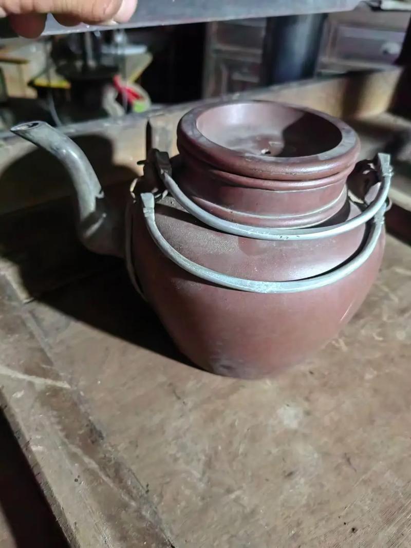 有下乡收古董紫砂壶的