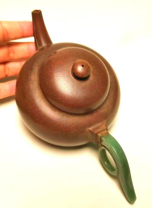 裴石民紫砂壶真品图片