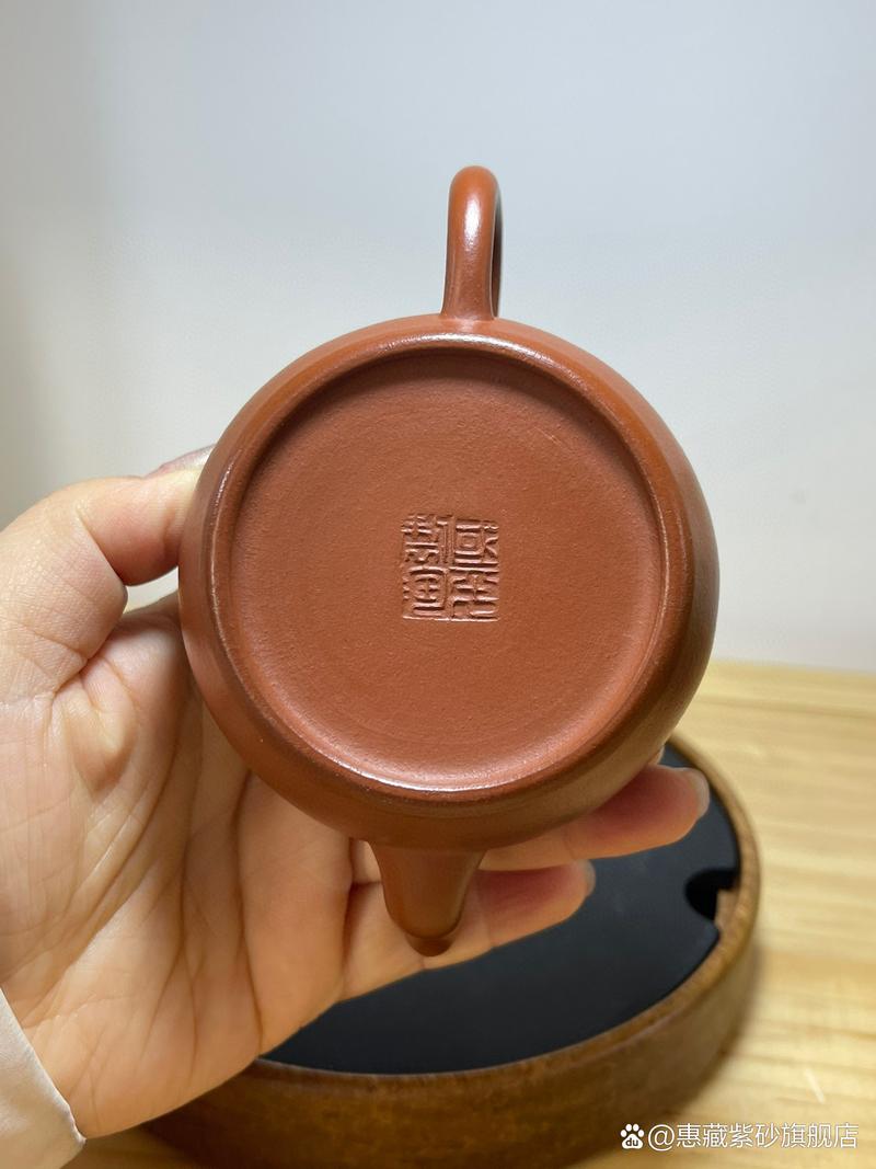 紫砂壶周燕芳简历照片