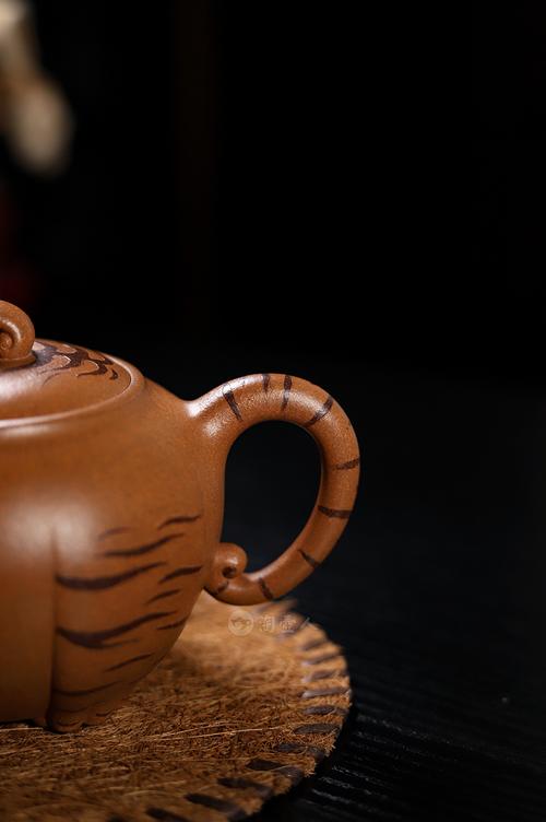 范泽锋紫砂壶价格好贵