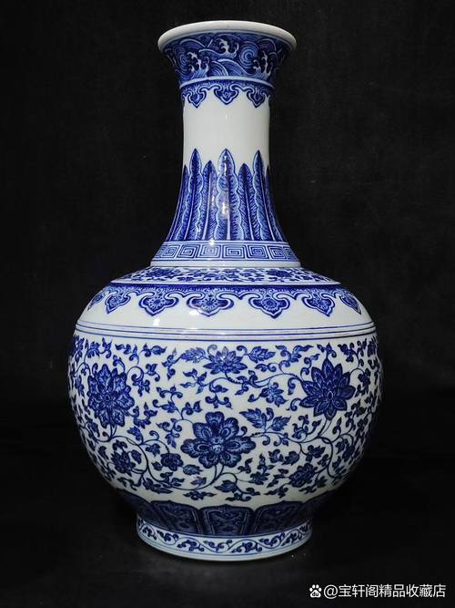 乾隆年制青花瓷器图片