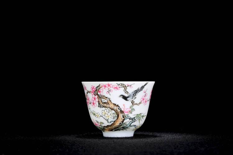 熊建军瓷器值得收藏吗