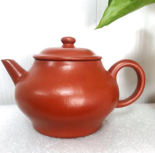 紫砂壶上有很多小黑点