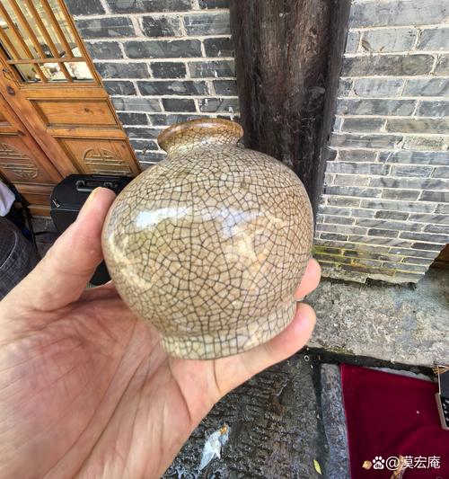 清代早期哥秞瓷器图片