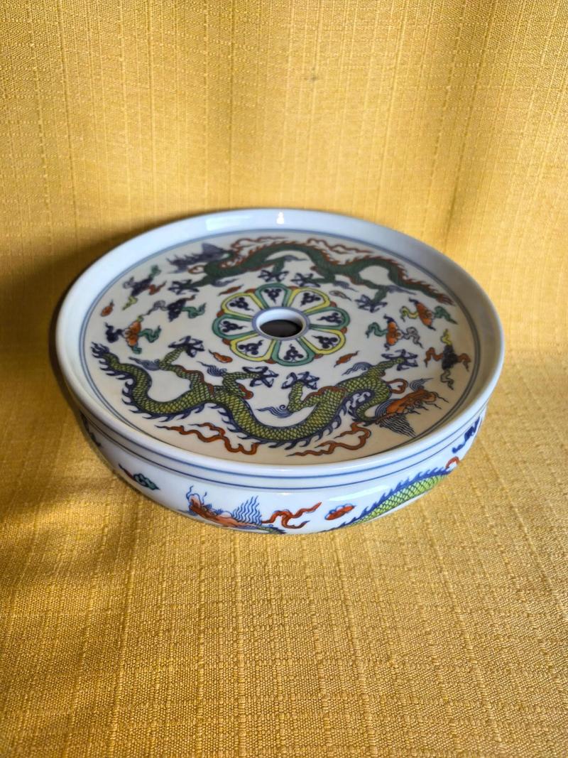 明代成化斗彩瓷器图片