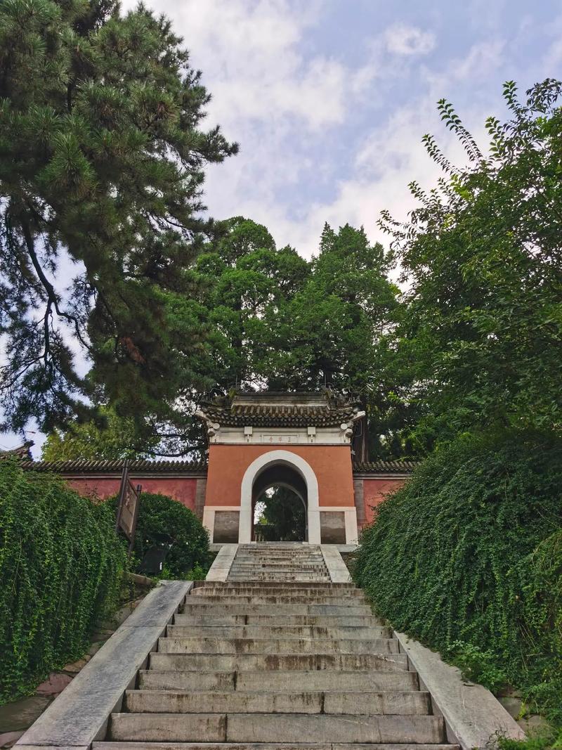 北京香山公园开放时间