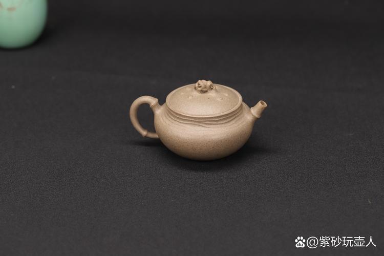 宜兴丁蜀镇紫砂壶作坊