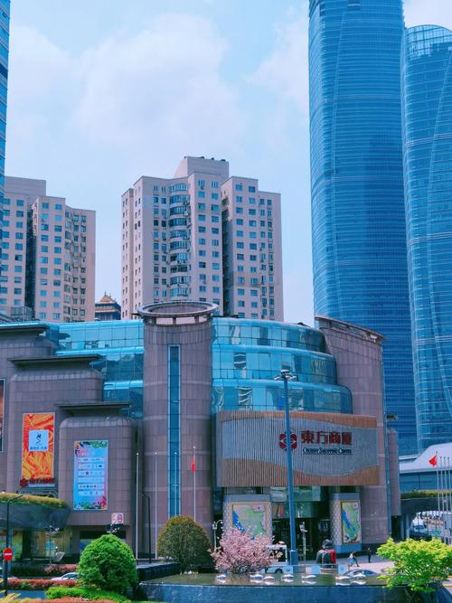 上海徐家汇是市中心吗