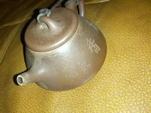 紫砂壶为什么煮后发白