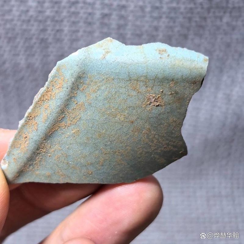 宋代汝窑瓷器气泡图片