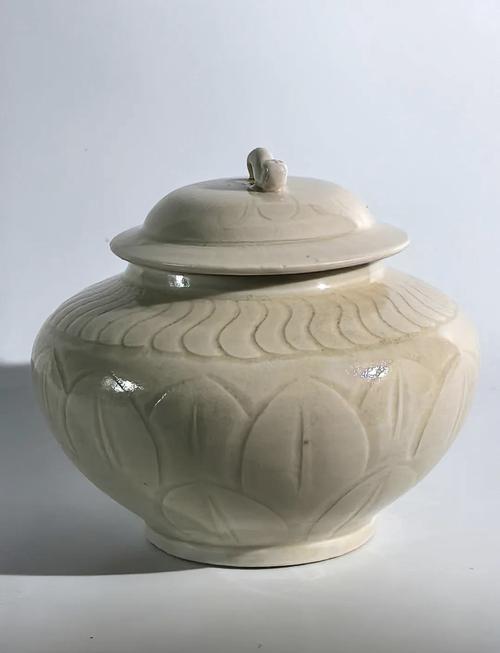 馆藏宋代定窑瓷器图片