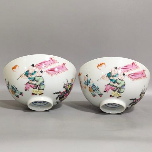 民国粉彩麒麟送子瓷器