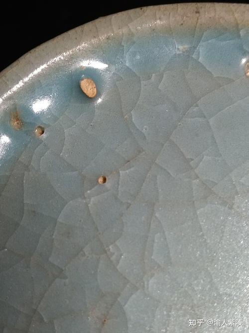 宋代官窑瓷器气泡特征