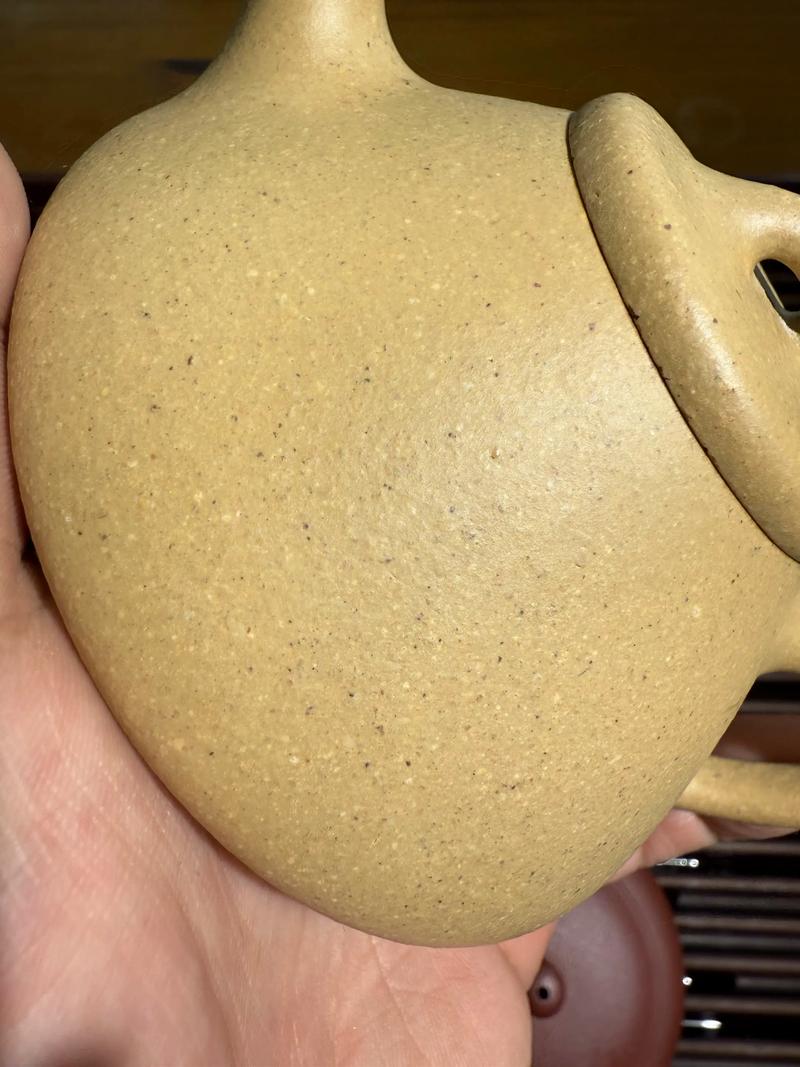 紫砂壶内壁粗糙有泥块