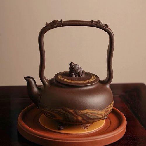 周伯娟紫砂壶升值潜力