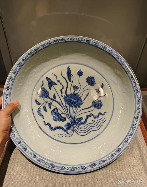 大明宣德年制青花瓷器