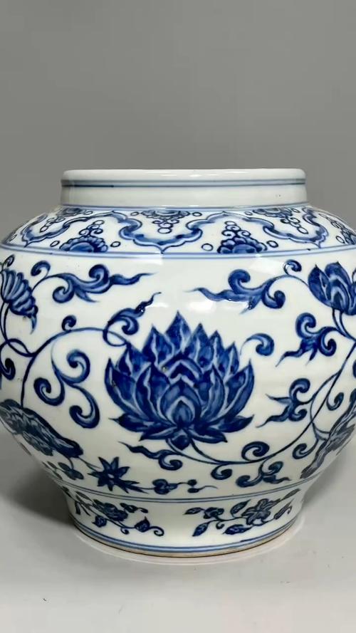 大明宣德青花瓷器图片