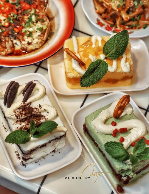 成都金牛万达四楼美食