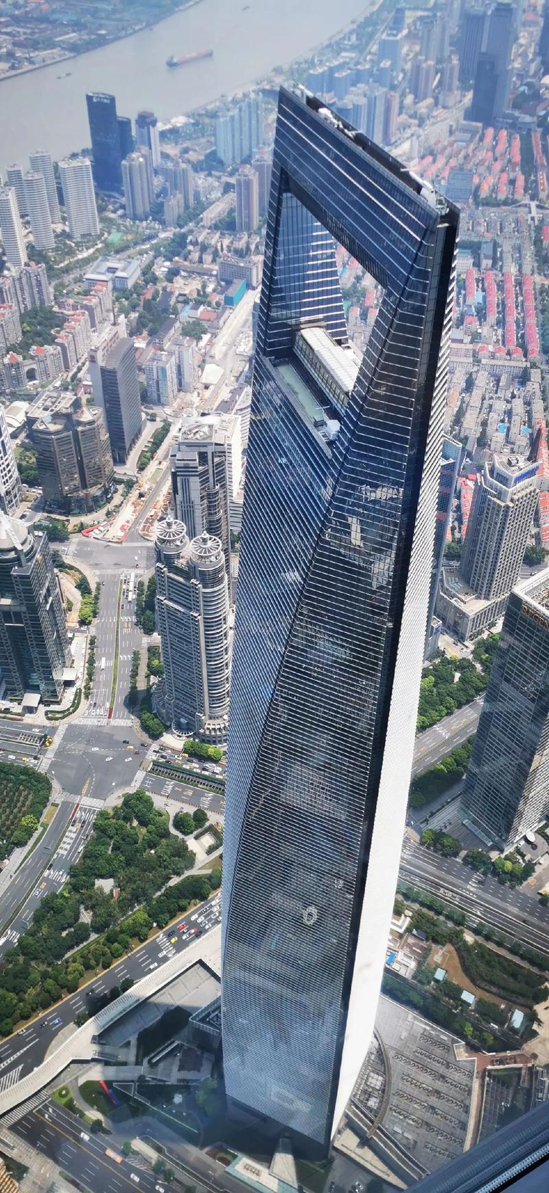 上海环球金融中心造价