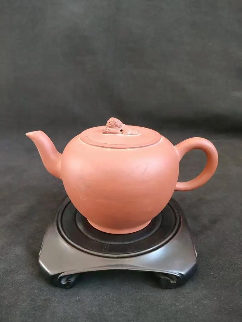 高师灯紫砂壶拍卖价值