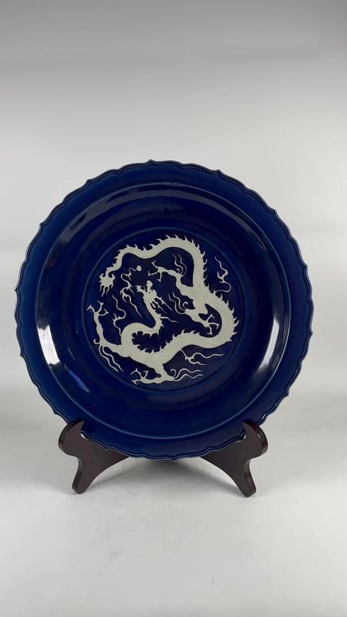 元代瓷器上的龙纹装饰