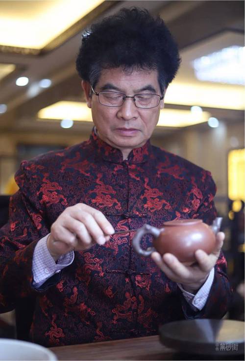 朱建伟紫砂壶大师简历