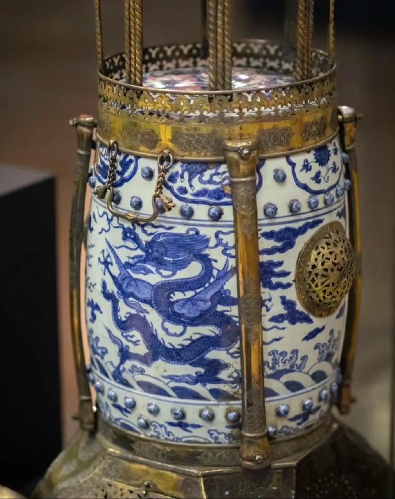 中国瓷器对比欧洲瓷器