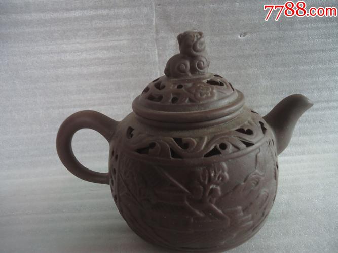 盛记款镂空紫砂壶坚定